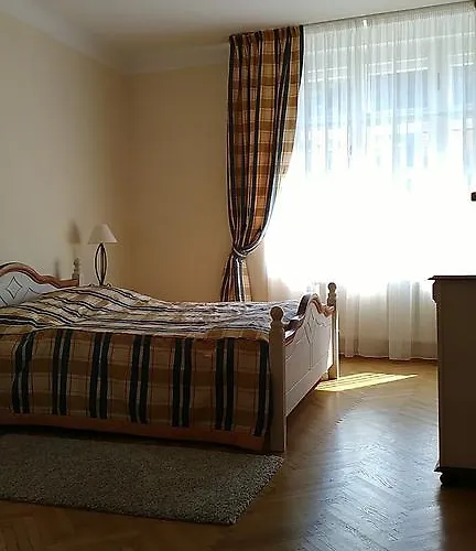 Apartman Halada House