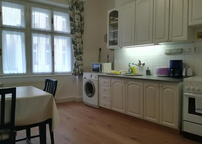 Apartman Halada House
