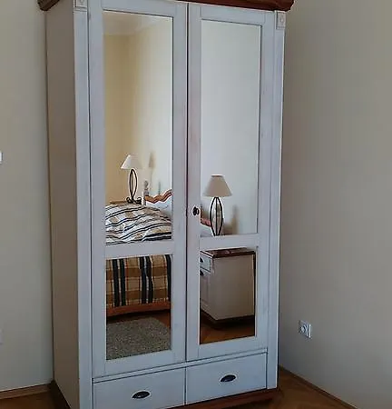 Lägenhet Halada House