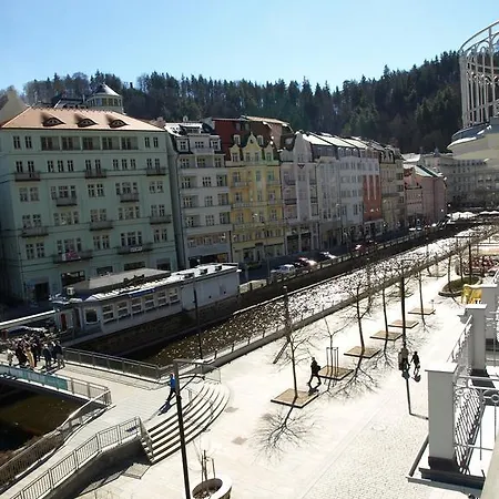 Lägenhet Halada House Karlovy Vary