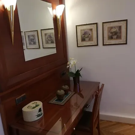 Halada House Apartments *