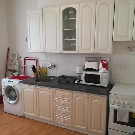 Halada House Apartament *