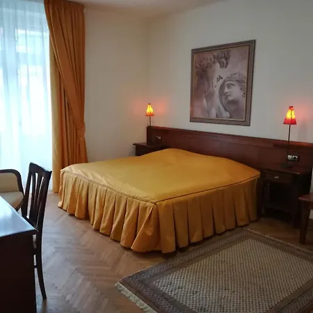 Halada House Apartament Karlowe Wary